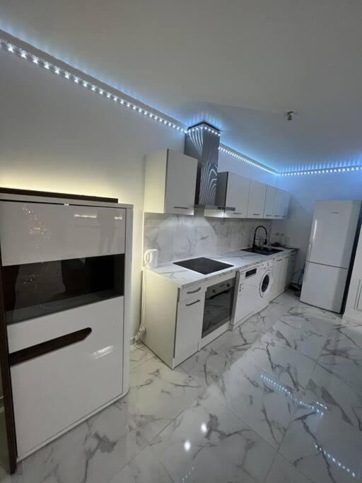 Appartement Luxueux 70M2, 2 Chambres อาร์ฌ็องเตย ภายนอก รูปภาพ